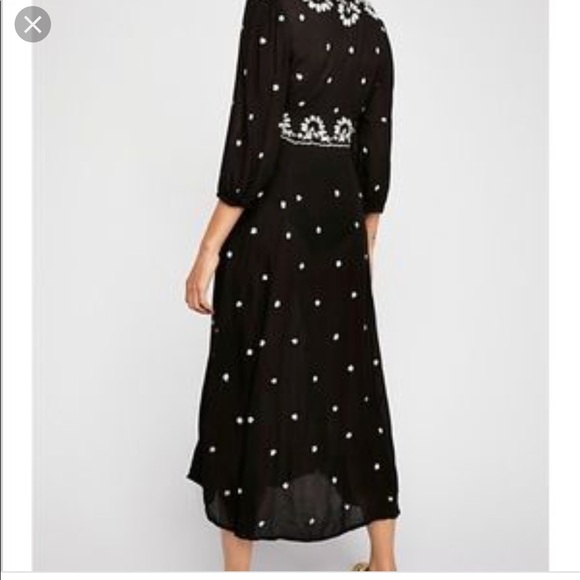 Free People Dresses & Skirts - Free people Embroidered Fable Midi Dress